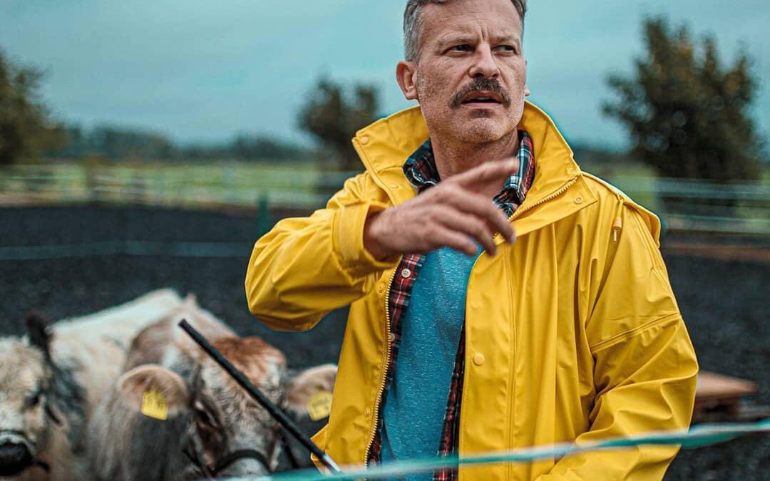 Joar Berge – Moustache Farmer – Kuhflüsterer